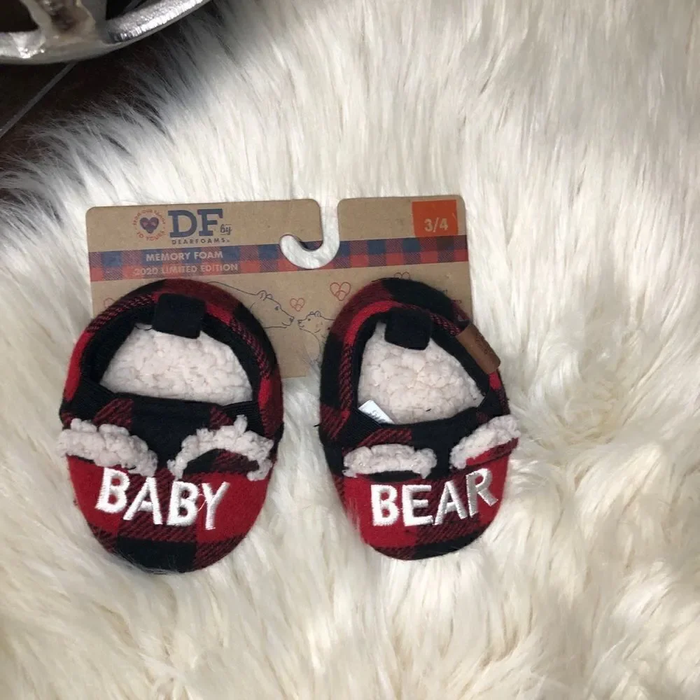 Baby bear buffalo plaid dearfoams slippers 3-4 mnt